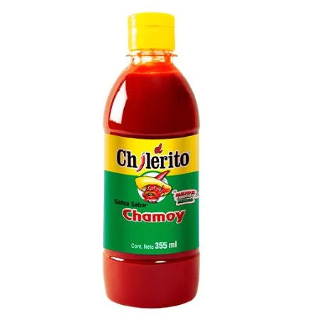 Chamoy är en sötsyrlig sås som går å ha på godis, i drinkar, på frukt å va man vill egentligen.